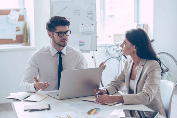 Quels sont les avantages de faire appel à un expert comptable pour augmenter le capital social d'une SARL ?