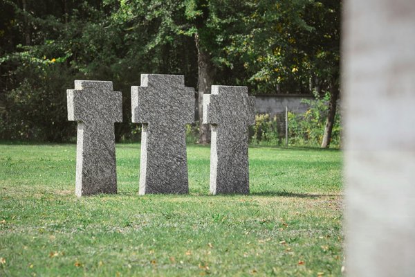 Plaque funéraire : privilégiez l'importance de la qualité